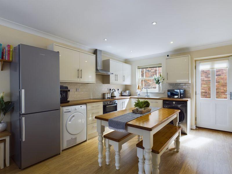 Kitchen/dining area