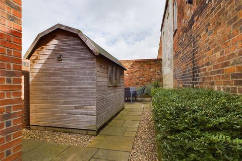 3 bedroom terraced house for sale, 3 Banks Court, Horncastle