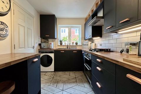 54 Dukes Way, Axminster, EX13 5QP