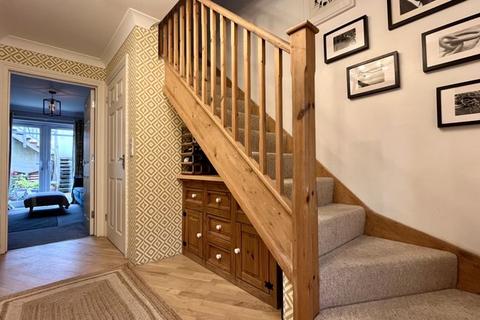 54 Dukes Way, Axminster, EX13 5QP