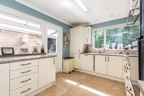 4 bedroom chalet for sale, Fairfield Crescent, Hurstpierpoint