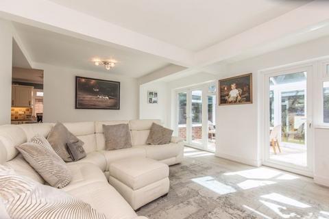 4 bedroom chalet for sale, Fairfield Crescent, Hurstpierpoint