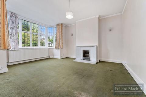 24 Mitchley Hill, South Croydon, CR2 9HA