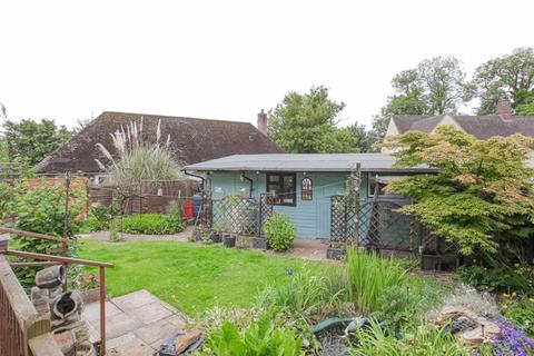 5 Chetwode, Overthorpe, Banbury, OX17 2AB