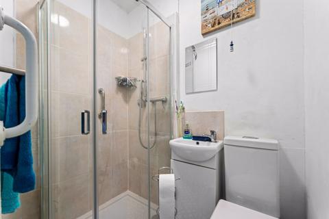 118 Winchcombe Road, Carshalton, SM5 1RN