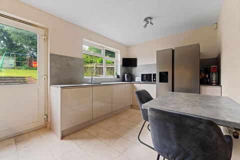25 Cambridge Road, Carshalton, SM5 3QR