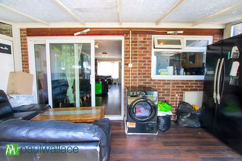 28 Elgin Road, Cheshunt, Waltham Cross, EN8 8QN
