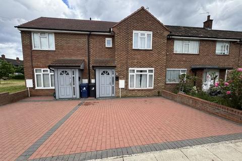 3 bedroom terraced house for sale, Southwell Avenue, Northolt