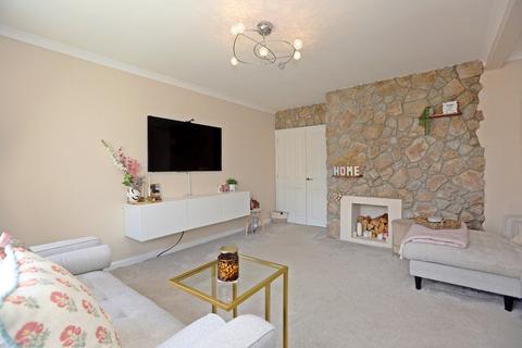 2 Birchfield Close, Tonteg, Pontypridd, CF38 1NS