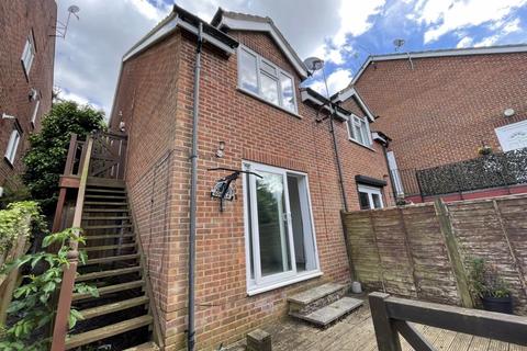 1 bedroom property for sale, Carrington Road, High Wycombe HP12