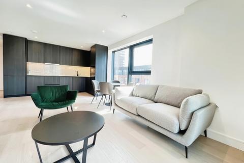 2 bedroom apartment to rent, Hawksbury Heights, London