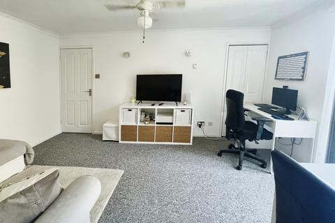2 bedroom maisonette to rent, Forest Way, Winford, PO36