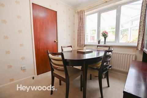 3 bedroom detached house for sale, Rutherford Avenue, Westbury Park, Newcastle-under-Lyme