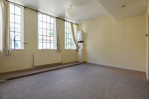 2 bedroom apartment to rent, Princes Street, Gravesend, DA11