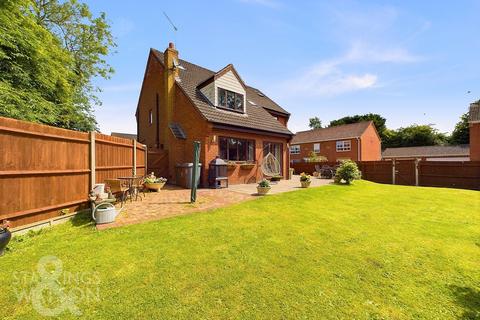 4 bedroom detached house for sale, Post Office Road, Lingwood, Norwich