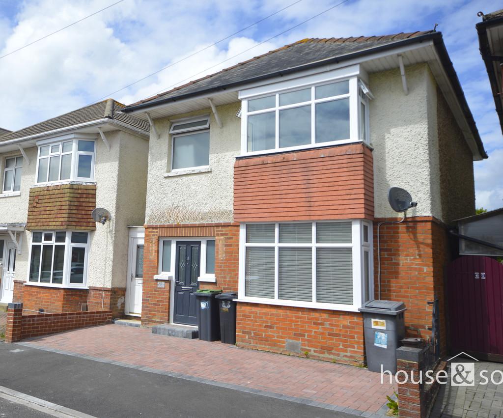 Elmes Road, Moordown 3 bed detached house £1,750 pcm (£404 pw)
