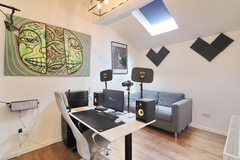 70 Eden Vale, Worsley, Manchester, M28 1YR