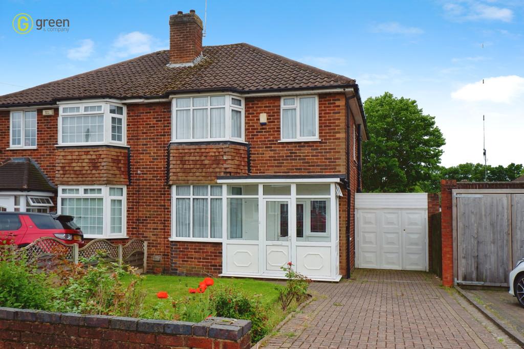 Neville Road, Birmingham B36 3 bed semidetached house for sale £290,000