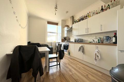 3 bedroom apartment to rent, 451 New Cross Road, London SE14