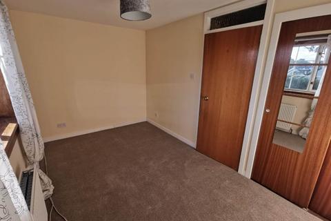 3 bedroom house to rent, Braehead Avenue, Barnton, Edinburgh