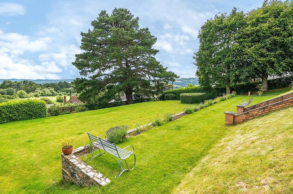 Garden &amp; View
