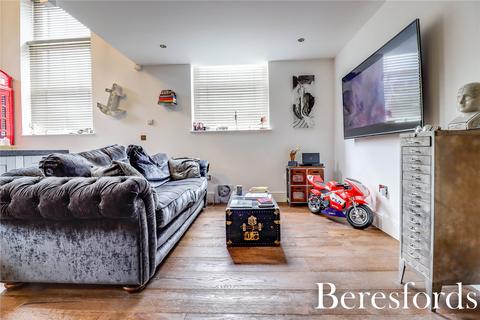 32 Kensington Way, Brentwood, CM14 4RL