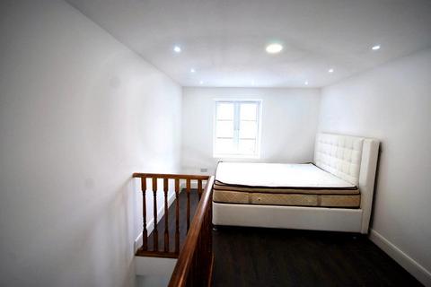 1 bedroom house to rent, TORRINGTON ROAD, PERIVALE, GREENFORD, UB6 7EP