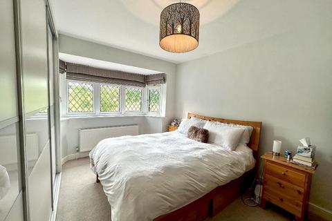 11 Rectory Park, South Croydon, CR2 9JP