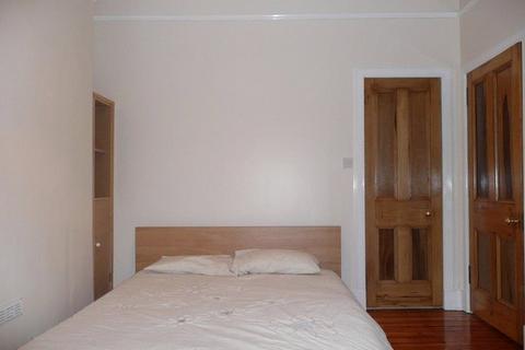 undefined, Piershill Terrace, Edinburgh, EH8