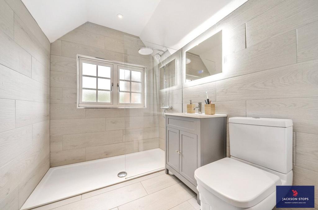 2nd Floor Shower