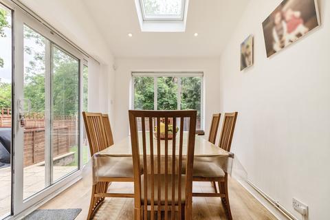 187 Fairmead Crescent, Edgware, HA8 8YS