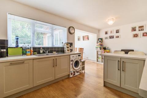 187 Fairmead Crescent, Edgware, HA8 8YS