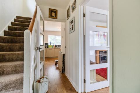 187 Fairmead Crescent, Edgware, HA8 8YS
