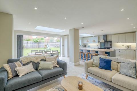 29 Ross Crescent, Inkberrow, Worcester, WR7 4FG