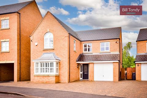 4 bedroom detached house for sale, Lowes Drive, Tamworth, B77