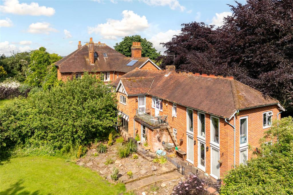 Outbuilding/Annexe