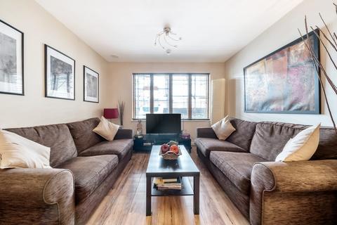 2 bedroom apartment for sale, Drayton Green Road, London