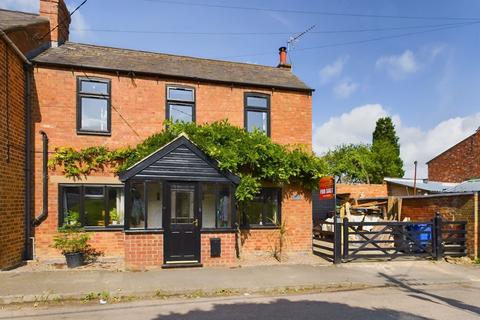 3 bedroom cottage for sale, High Street, Astcote, NN12