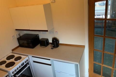 2 bedroom flat to rent, Shields Avenue, St. Andrews