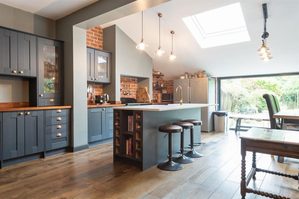 3 Min Y Don, Old Warwick Road, Lapworth, B94 6 LJ 3