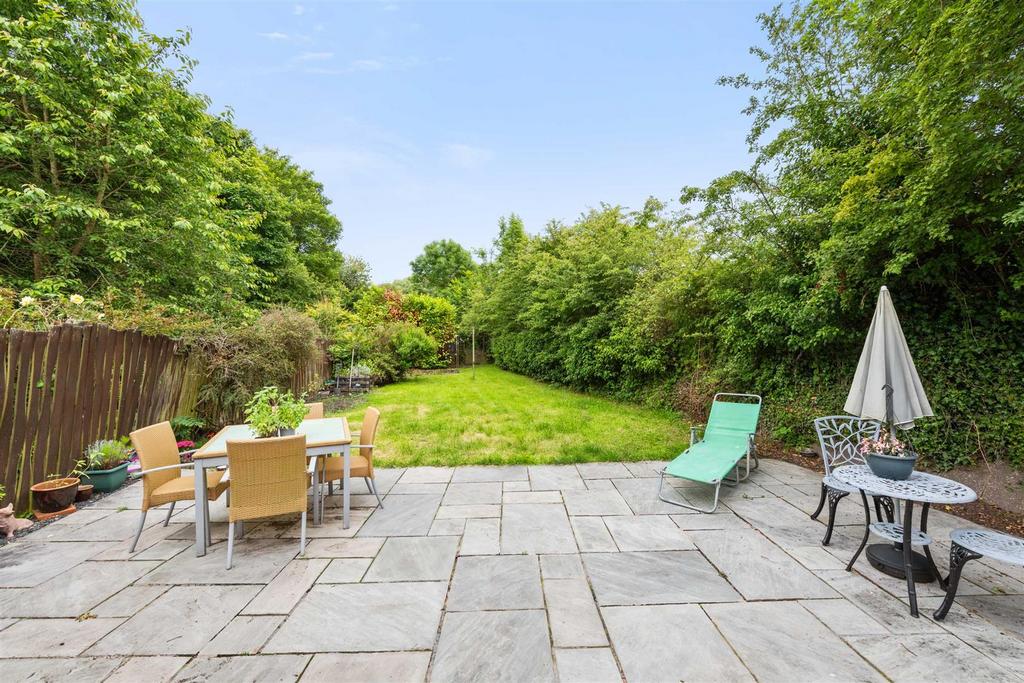 3 Min Y Don, Old Warwick Road, Lapworth, B94 6 LJ 2