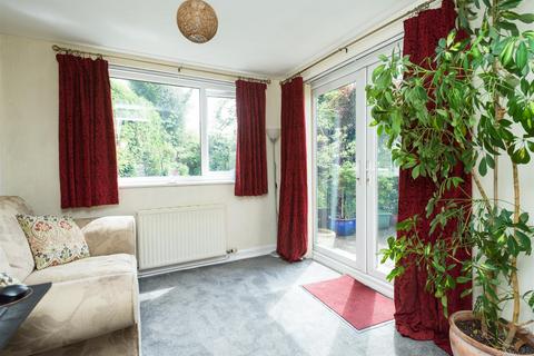 9 Brynafon Close, Rhewl, Oswestry, SY10 7BT