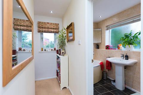 9 Brynafon Close, Rhewl, Oswestry, SY10 7BT