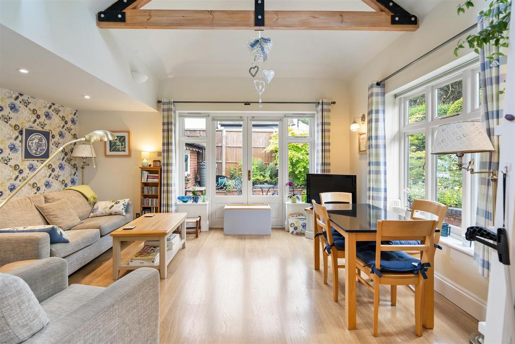 106 Alderbrook 28.jpg