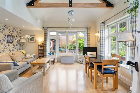 106 Alderbrook Road, Solihull, B91 1NS