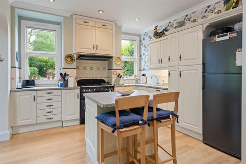 106 Alderbrook Road, Solihull, B91 1NS