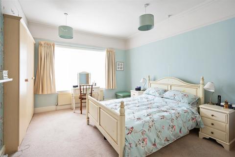 106 Alderbrook Road, Solihull, B91 1NS