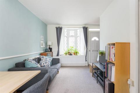 51 Burrowlee Road, Sheffield, S6 2AT