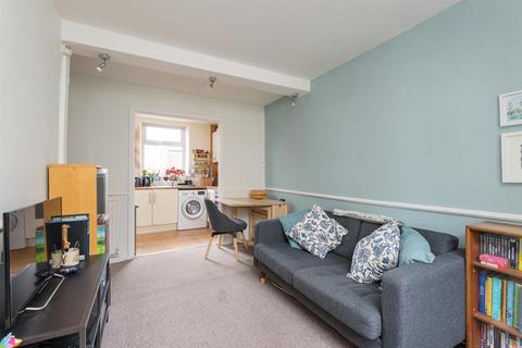 51 Burrowlee Road, Sheffield, S6 2AT
