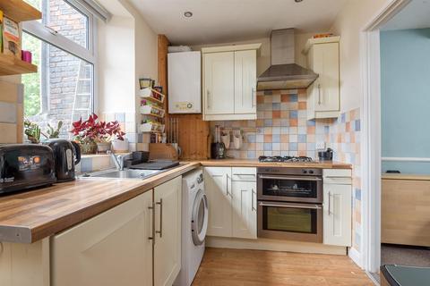 51 Burrowlee Road, Sheffield, S6 2AT